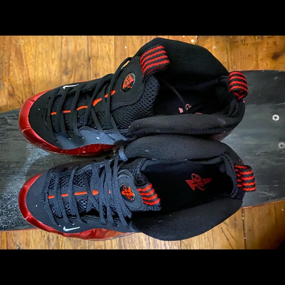 Men’s Foamposite 1s - Picture 3 of 7